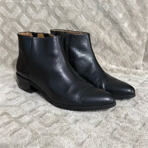 COACH Montana Black Leather Ankle Boots Booties Size 6B A01407 Pointed Toe